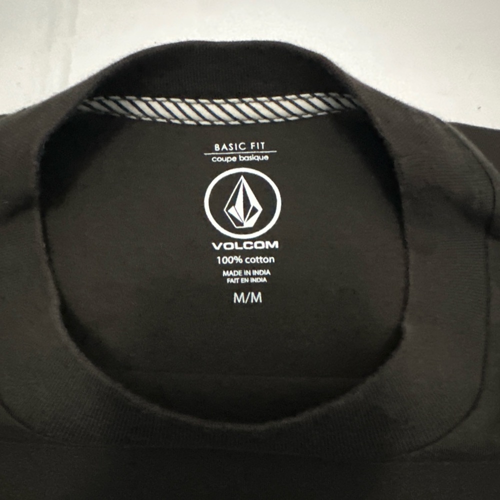 Volcom Men's T-Shirt Sz Medium - Picture 5 of 5